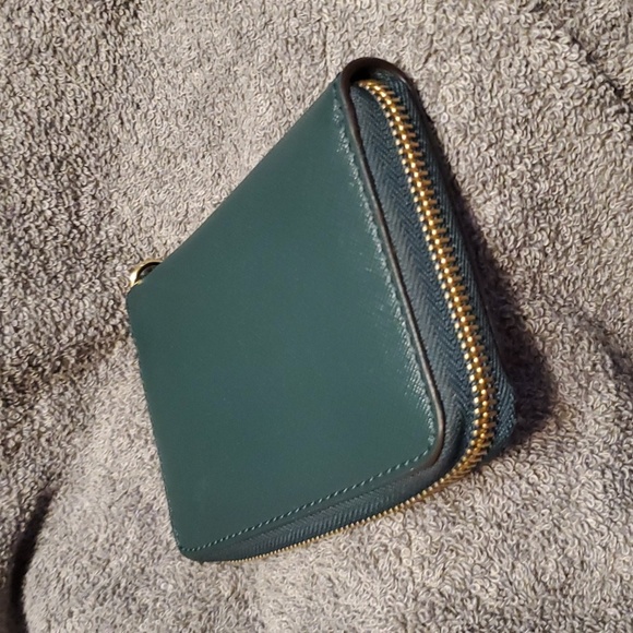 Michael Kors Wallet - Picture 3 of 8